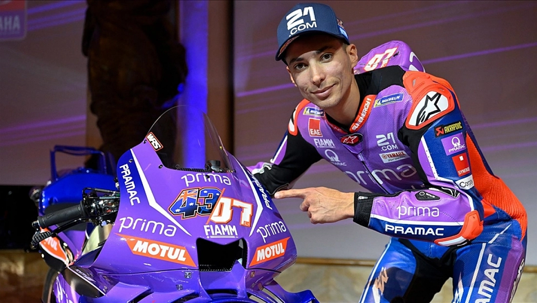 Milli motosikletçi Toprak Razgatlıoğlu'ndan Malezya'da