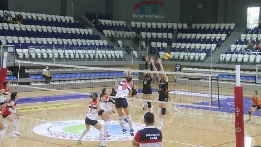 Fethiye'nin Sultanları Rota Koleji'ne geçit vermedi 3-1