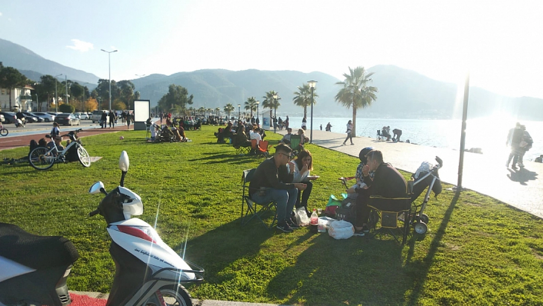 Güzel hava ördeklere yaradı