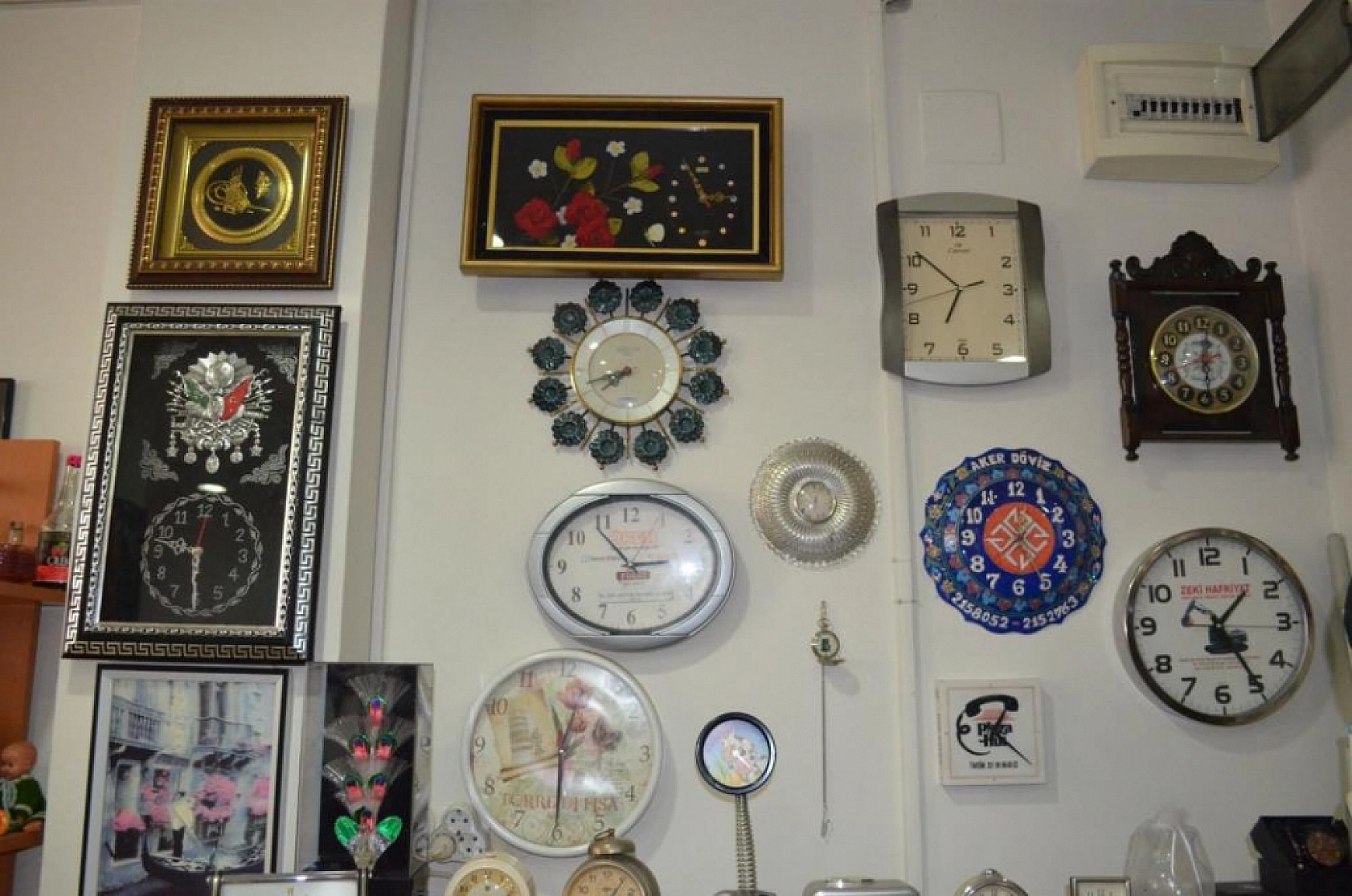 Emekli öğretmenin evinden tarih fışkırıyor: II. Mahmut'un masasından Çanakkale kılıcına