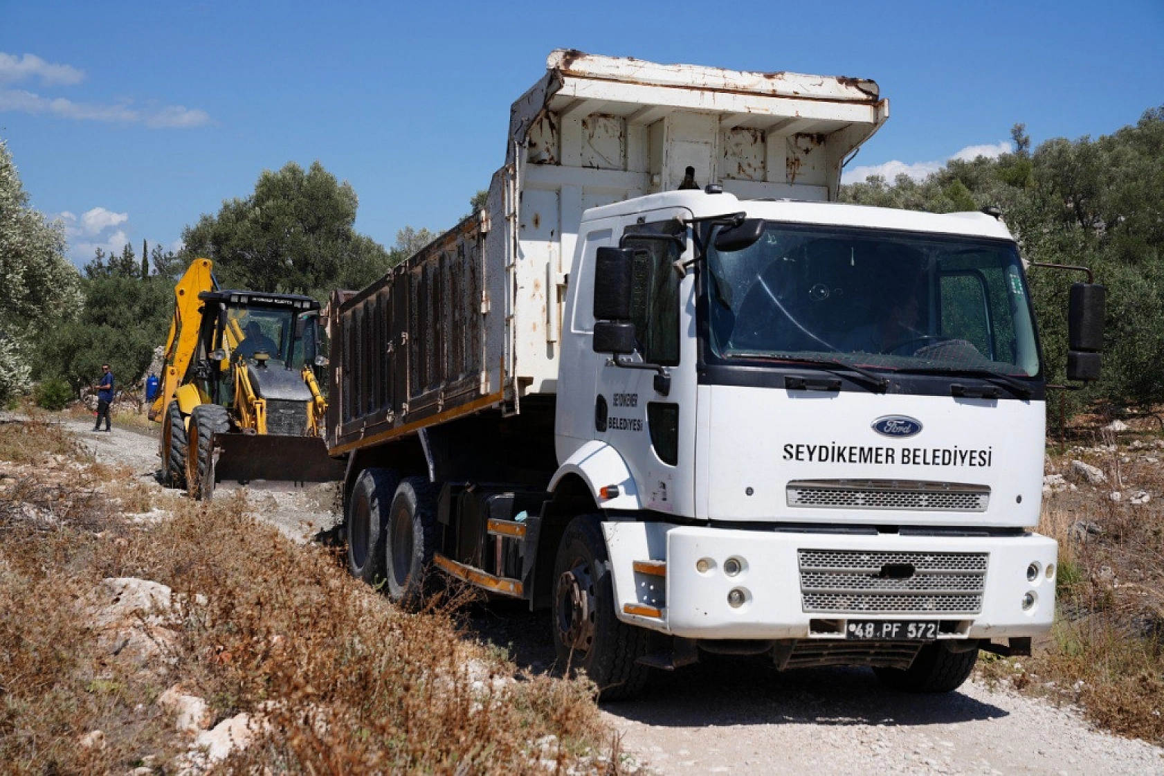 Seydikemer'de Stabilize Yollara Kış Bakımı