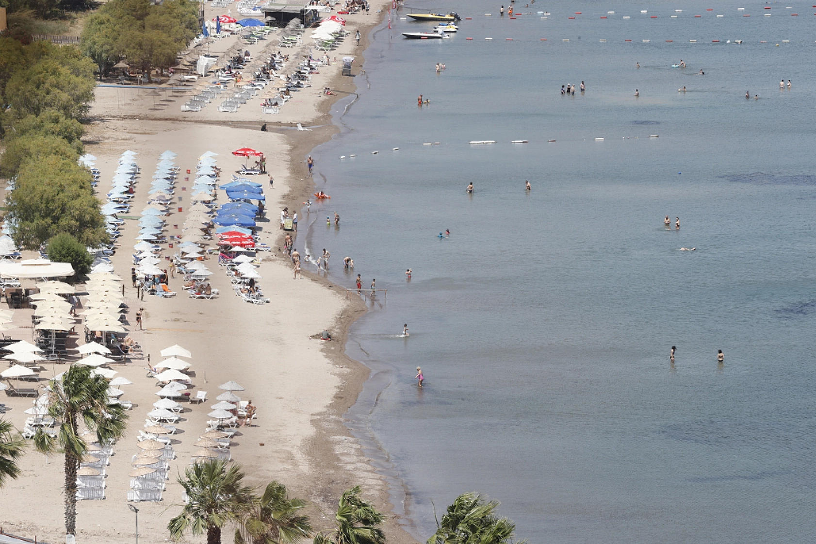 Muğla sahillerinde bayram tatili hareketliliği yaşanıyor