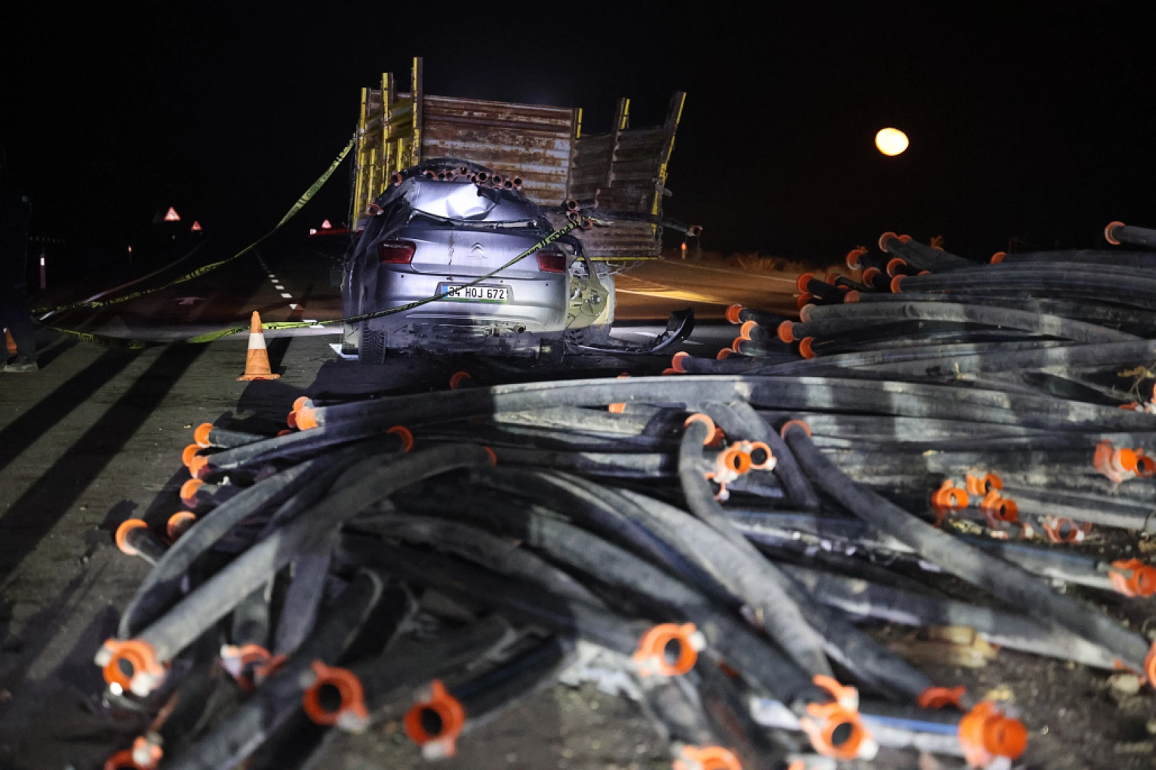Ölümlü kazada şok savunma: Uyarı lambası yerine poşet bağlamış