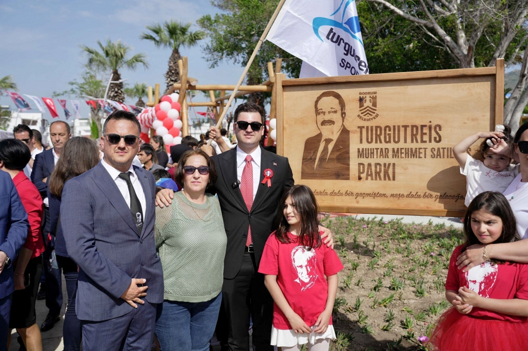 Bodrum'da Muhtar Satılmış'ın adının verildiği park açıldı