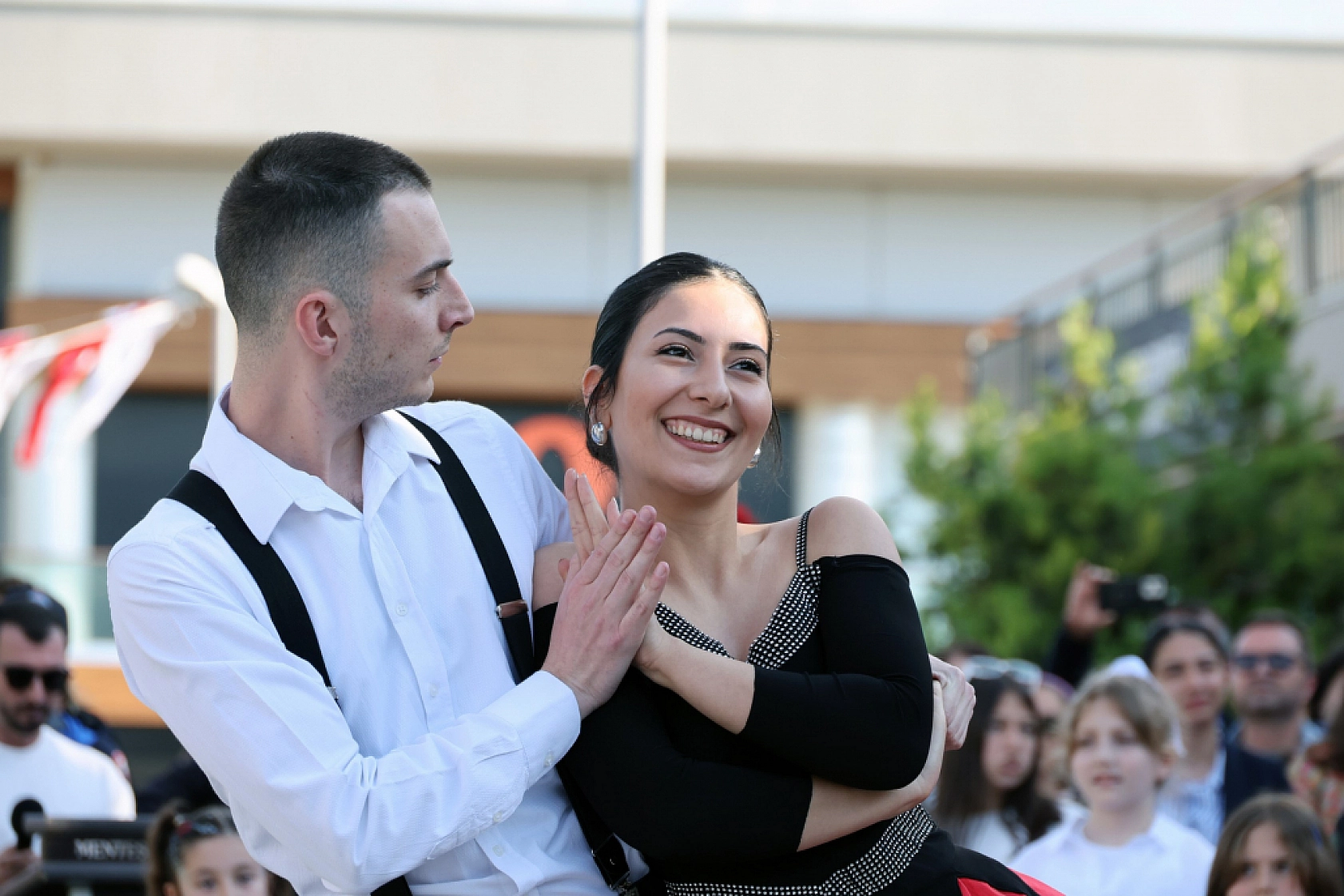 Dansın tüm renkleri Menteşe'de buluştu