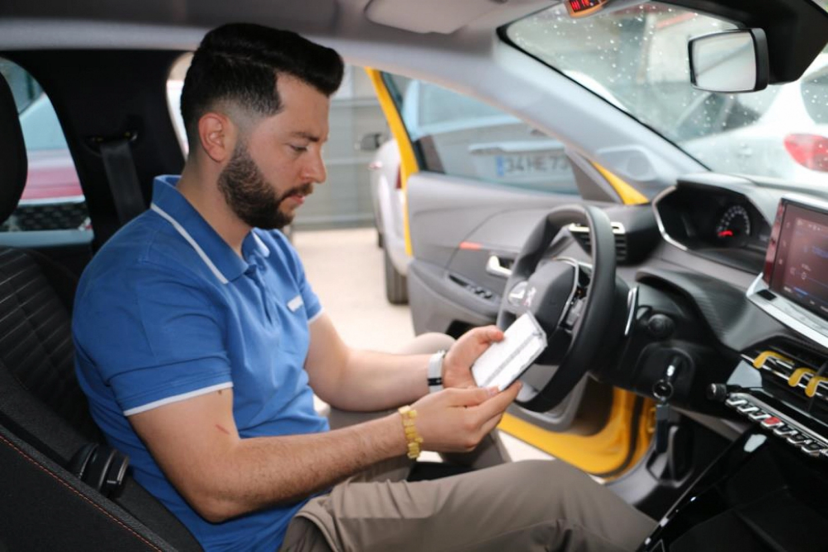 Araç Kiralayacaklara Bayram Öncesi Uyarı: Boş Senet İmzalamayın!