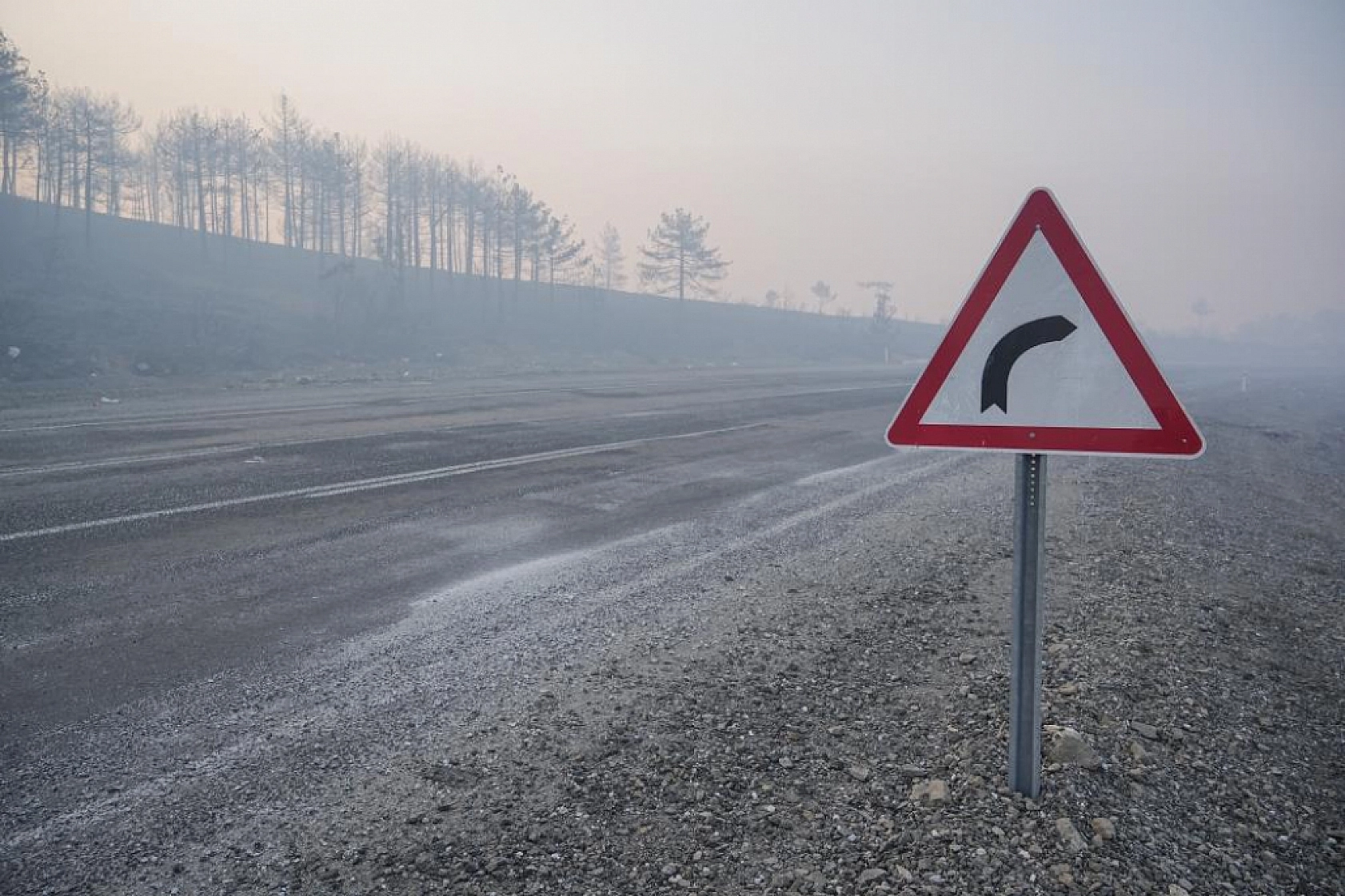 Bursa'daki orman yangını 3. gününde... Gökyüzünü kaplayan duman bulutundan göz gözü görmüyor