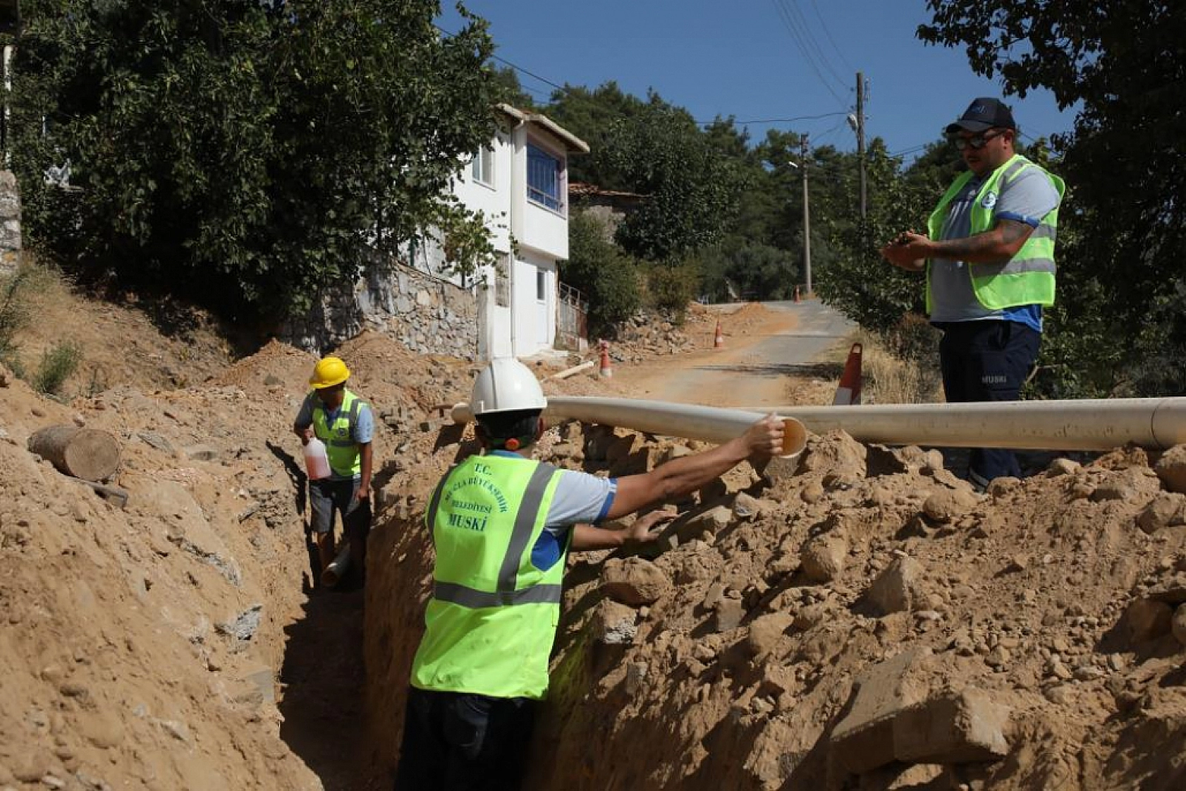 Menteşe Derinkuyu'da içme suyu şebeke hattı yenileniyor