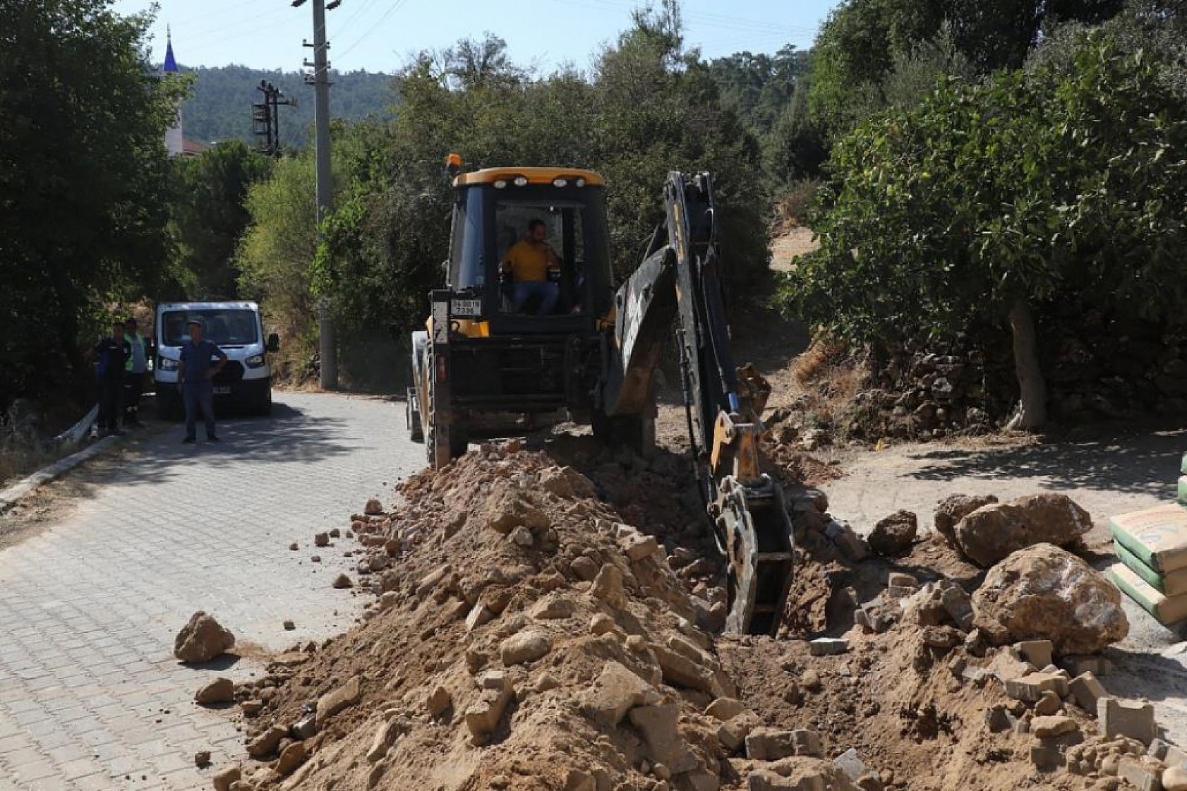 Menteşe Derinkuyu'da içme suyu şebeke hattı yenileniyor