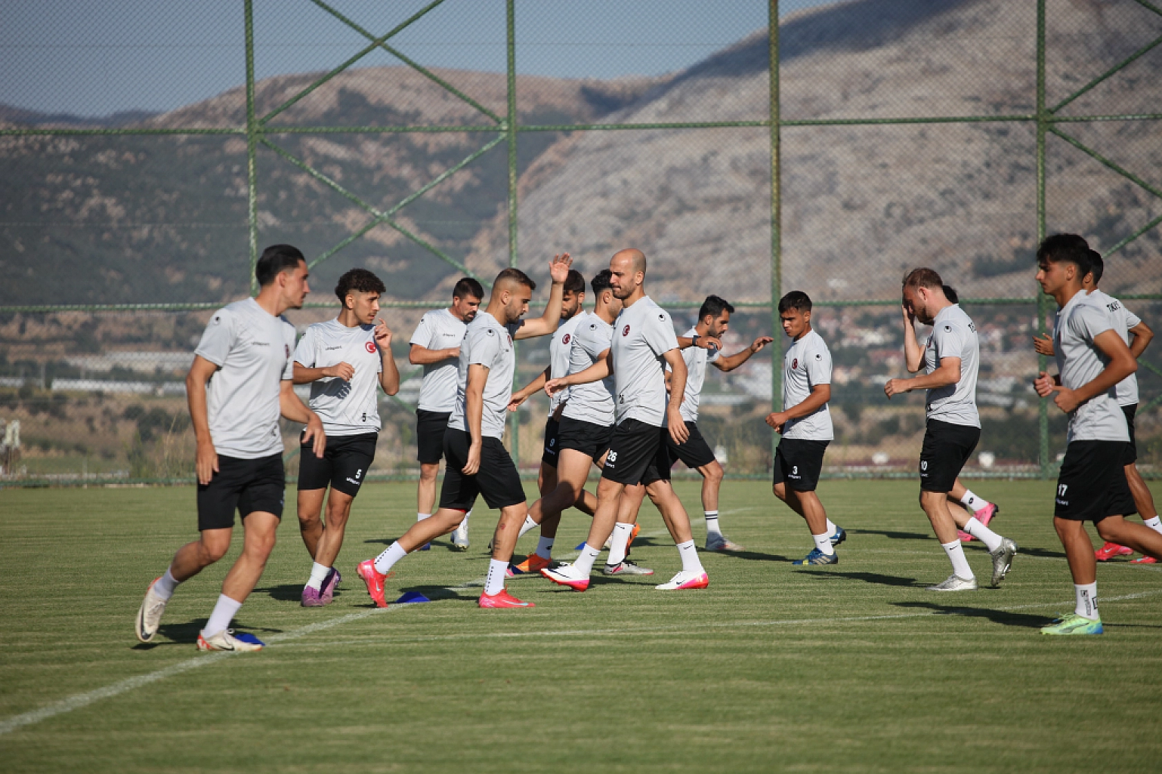 İşaret diliyle olimpiyatlara hazırlanıyorlar