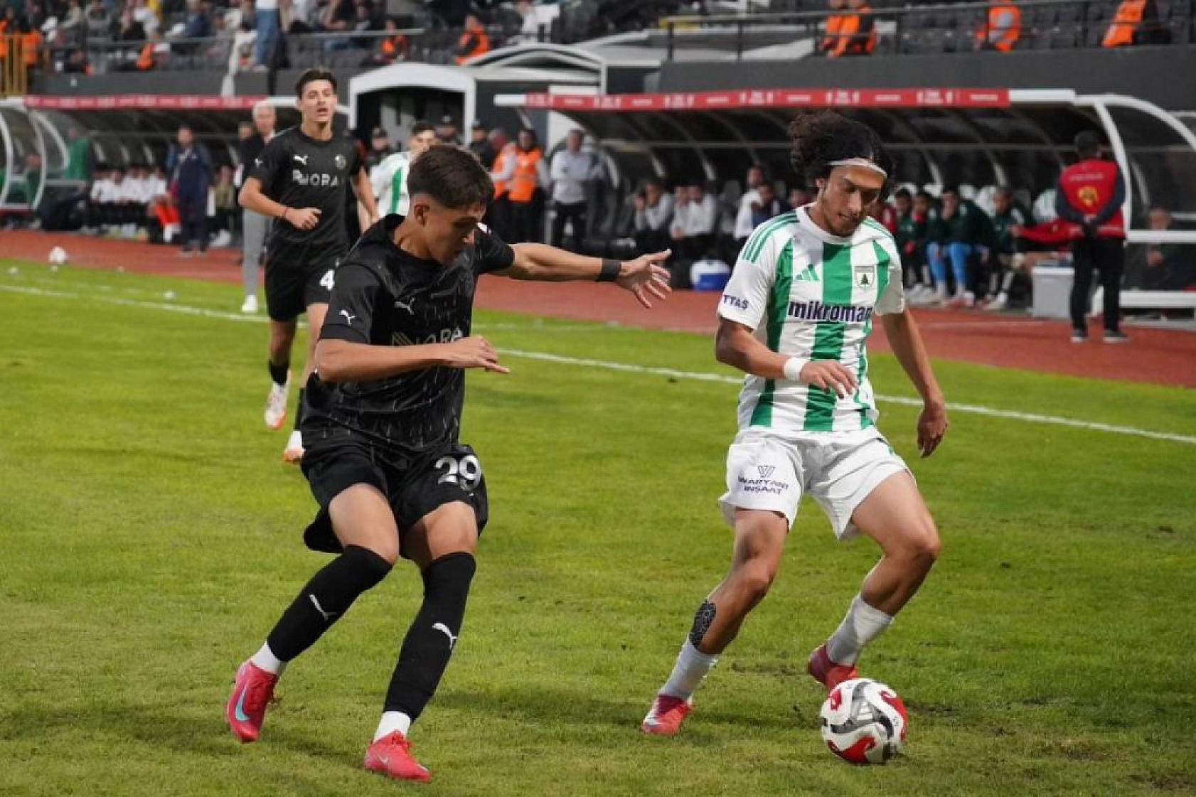 Muğlaspor, Manisa FK'yı 2-0 mağlup ederek kupada tur atladı