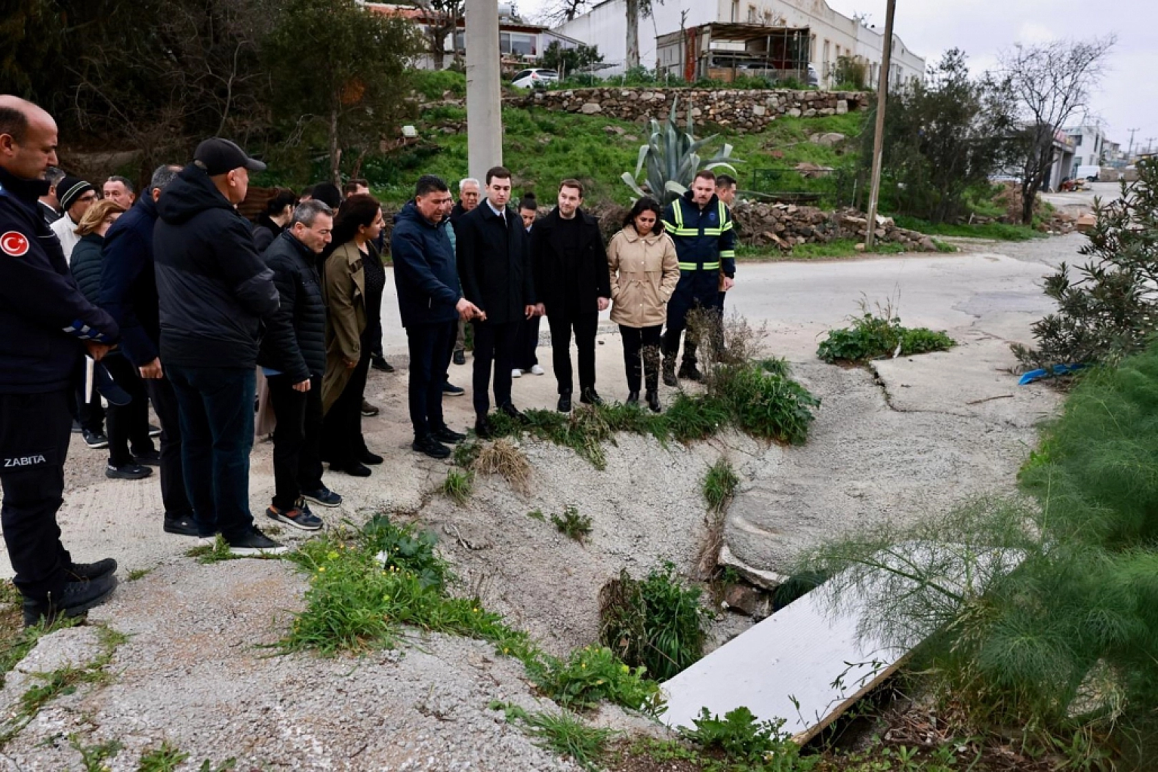 Bodrum Belediyesi ekiplerinden fırtına ve yağış mesaisi