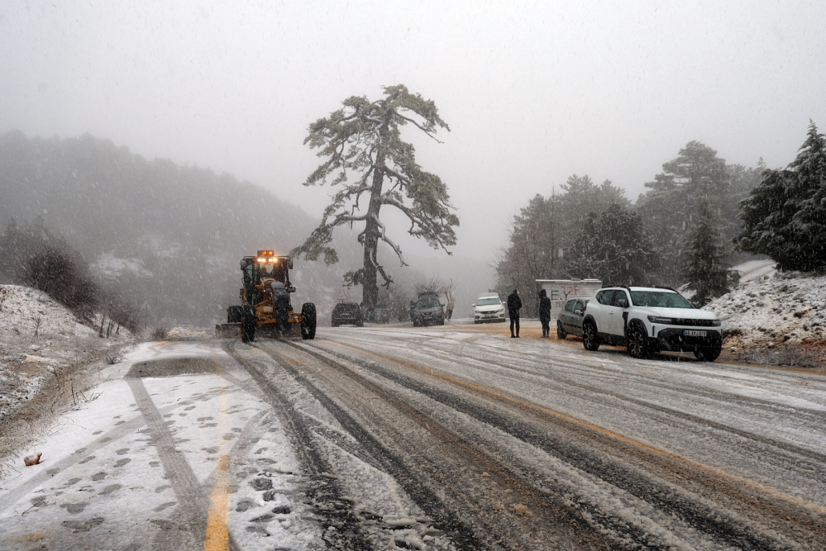 Muğla'nın yüksek kesimlerinde kar yağışı etkili olmaya başladı