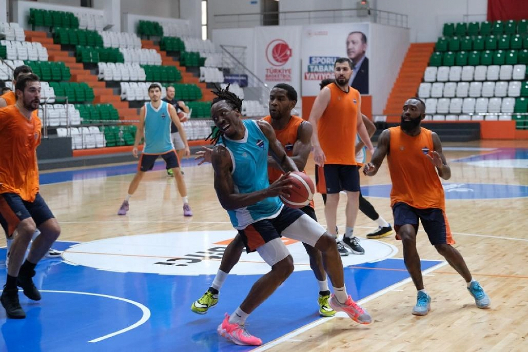 Çağdaş Bodrum Spor, Galatasaray Ekmas İle Karşılaşacak