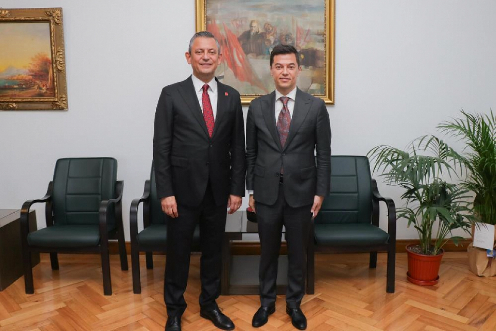 Başkan Ünlü'den, CHP lideri Özel'e davet