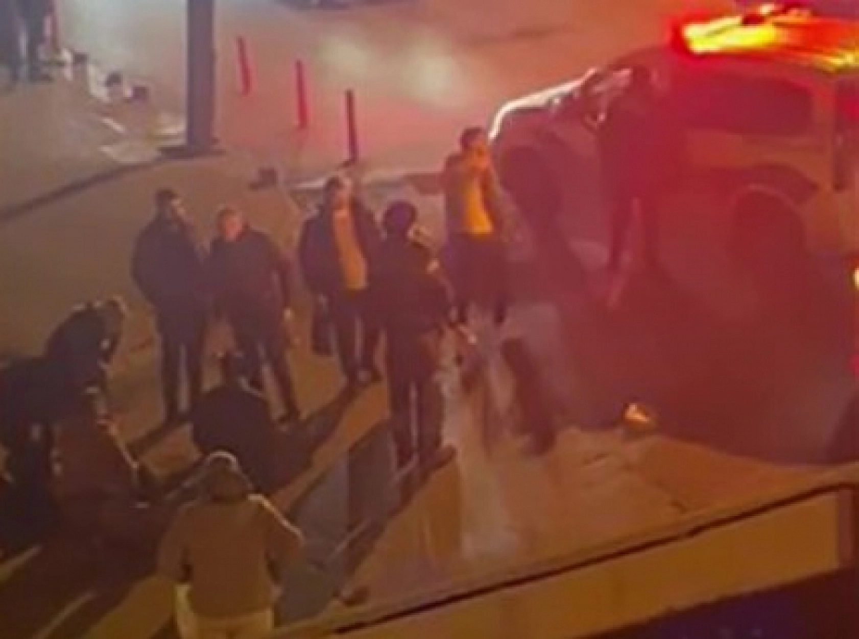 Sokak ortasında eski eşini bıçakladı