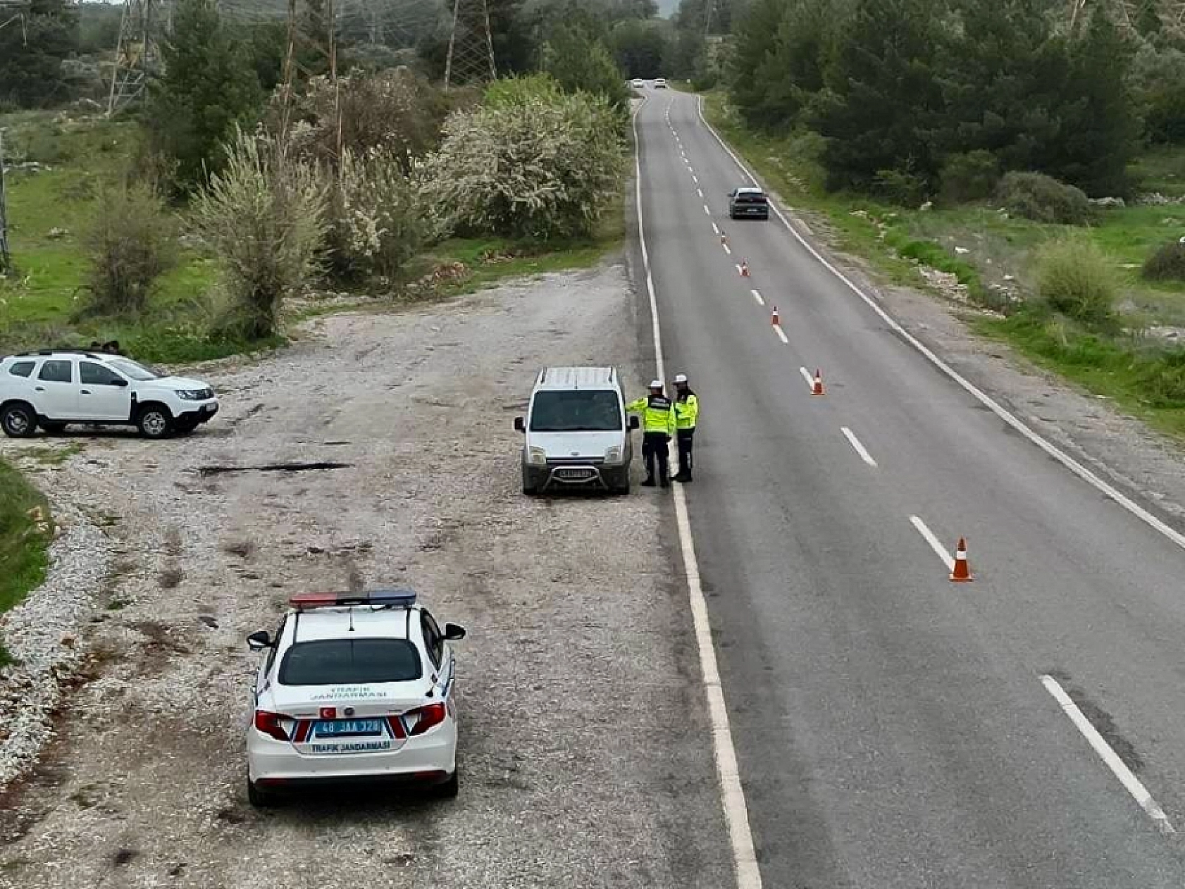 Muğla'da havadan trafik denetimi yapıldı