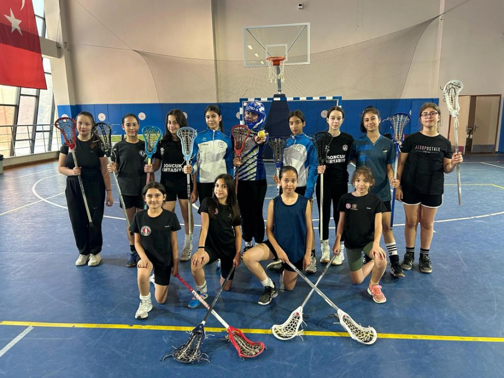 Türkiye'nin tek kadın Lakros Takımı Menteşe'de çalışmalarına devam ediyor