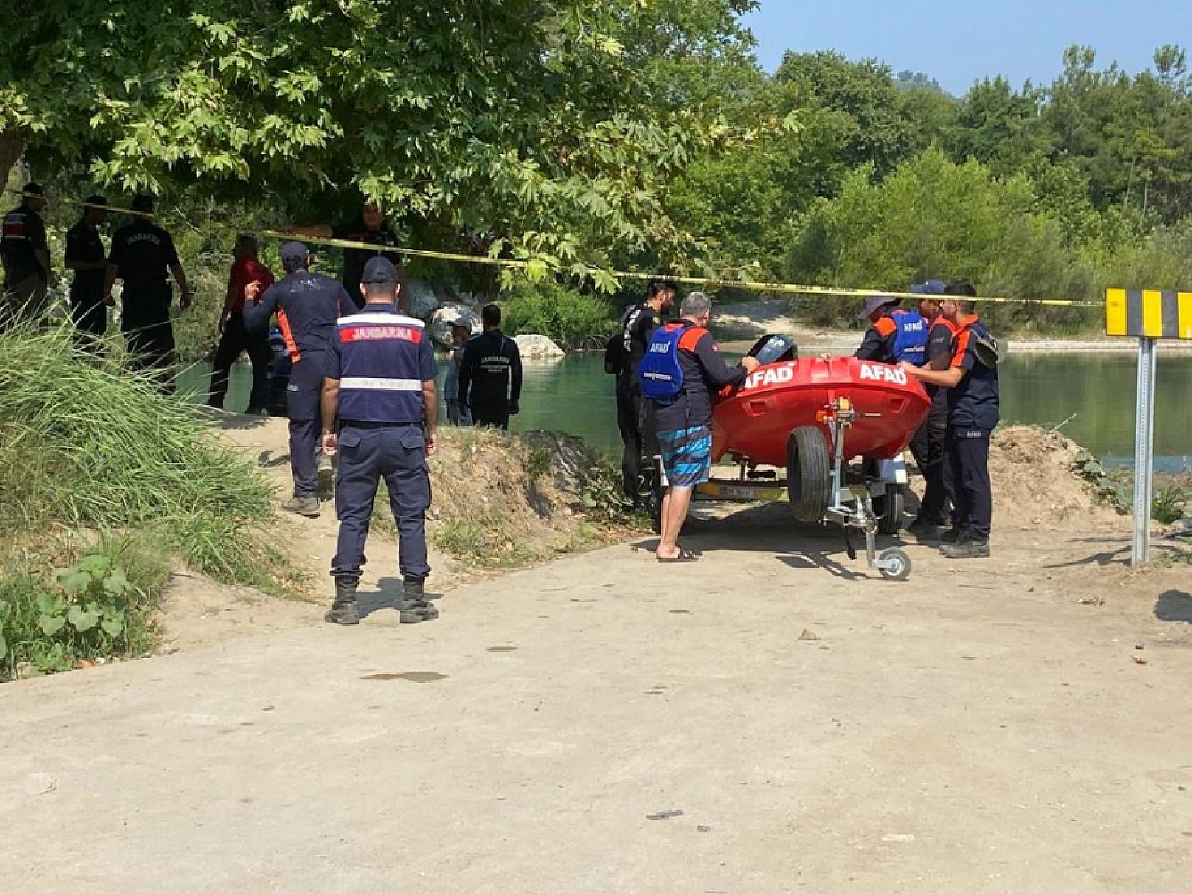 Irmağa düşen topu almak isterken akıntıya kapılan lise öğrencisinden acı haber