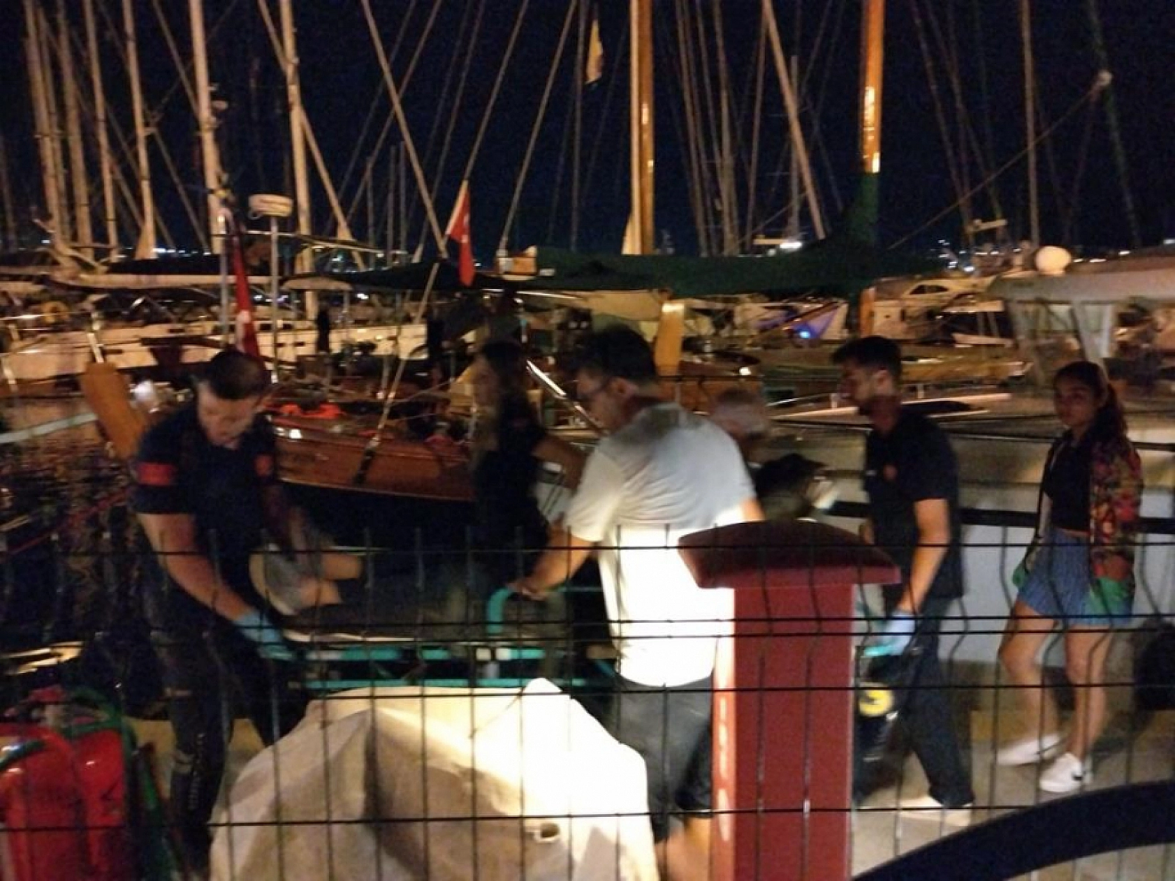 Bodrum'da Teknede Rahatsızlanan Arjantinli Turist Hastaneye Kaldırıldı