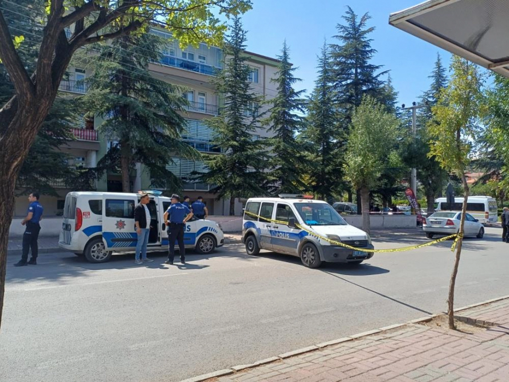 Boşanma Tartışması Kanlı Bitti: 4 Yaralı