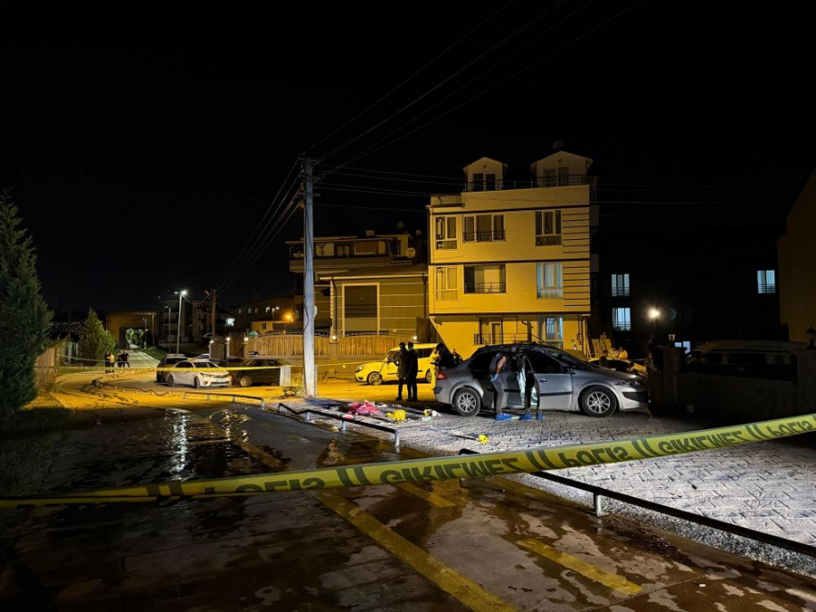 Kıskanç sevgili dehşet saçtı: 3 ölü