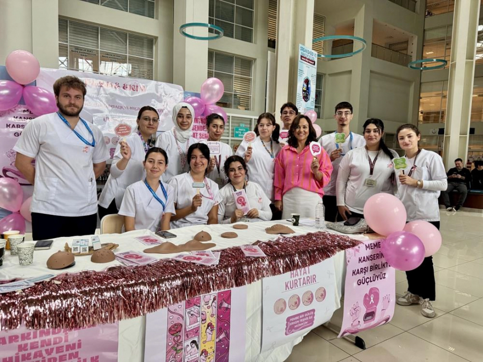 Meme kanseri farkındalık ayı kapsamında MSKÜ'den anlamlı etkinlik