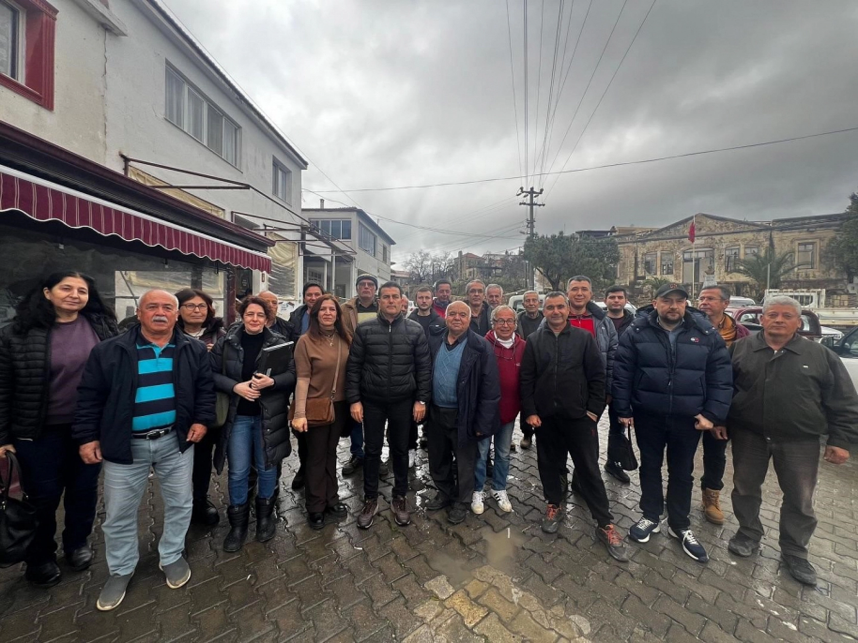 Datça'da üreticilere 'badem hastalık ve zararları' eğitimi verildi