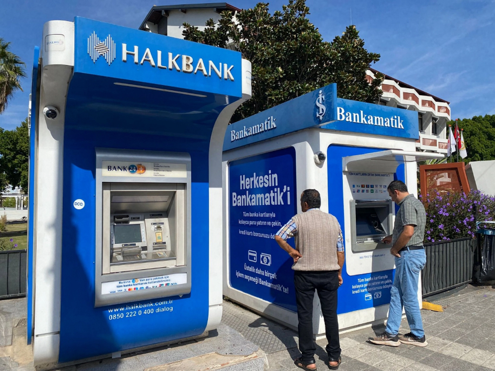 Fethiye'de ATM Kullanıcıları Yeni Uygulamayı Destekliyor:  ATM'lerde Yeni Güvenlik Adımı