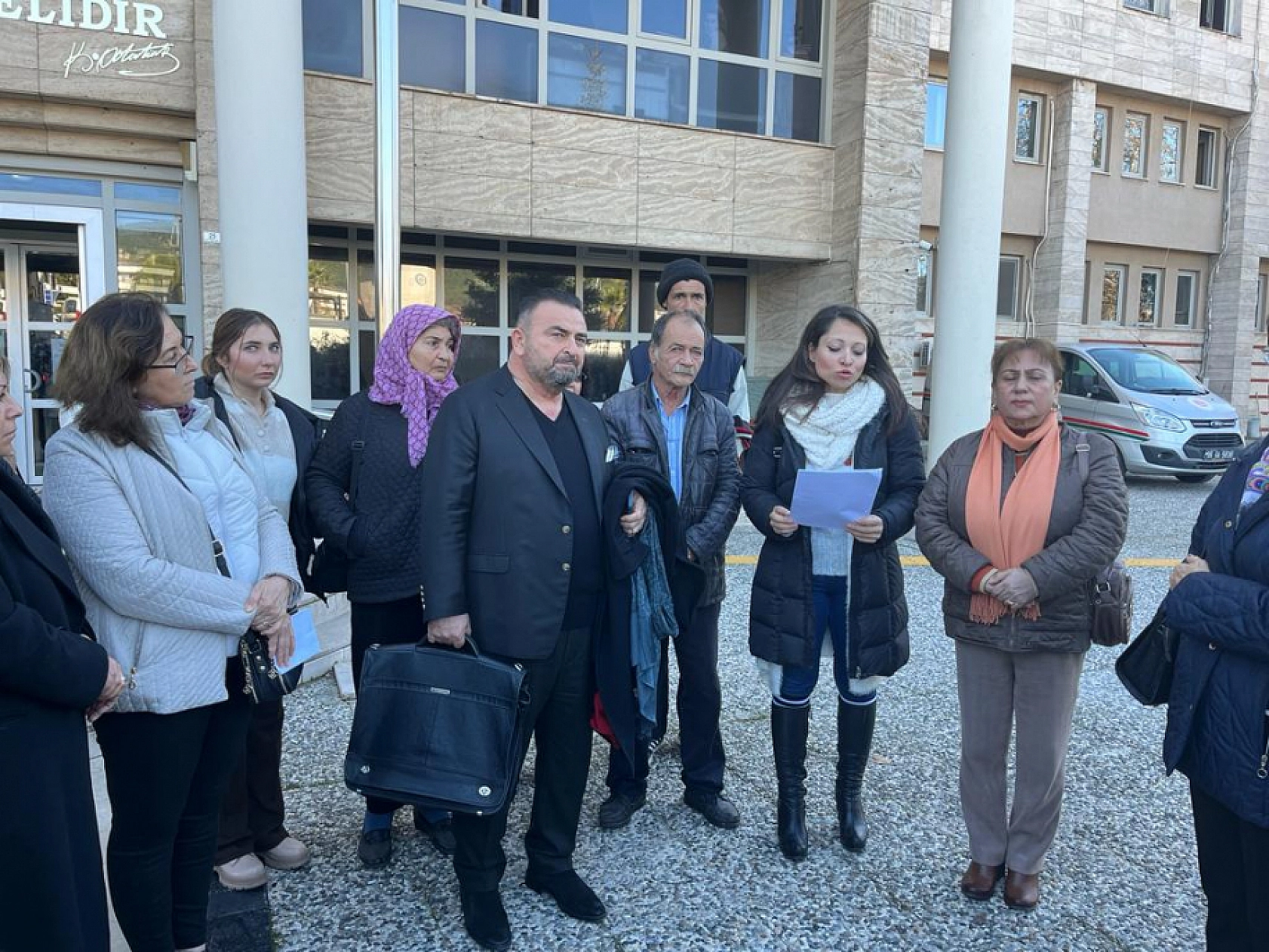 Yakılarak öldürülen Figen için adalet çağrısı