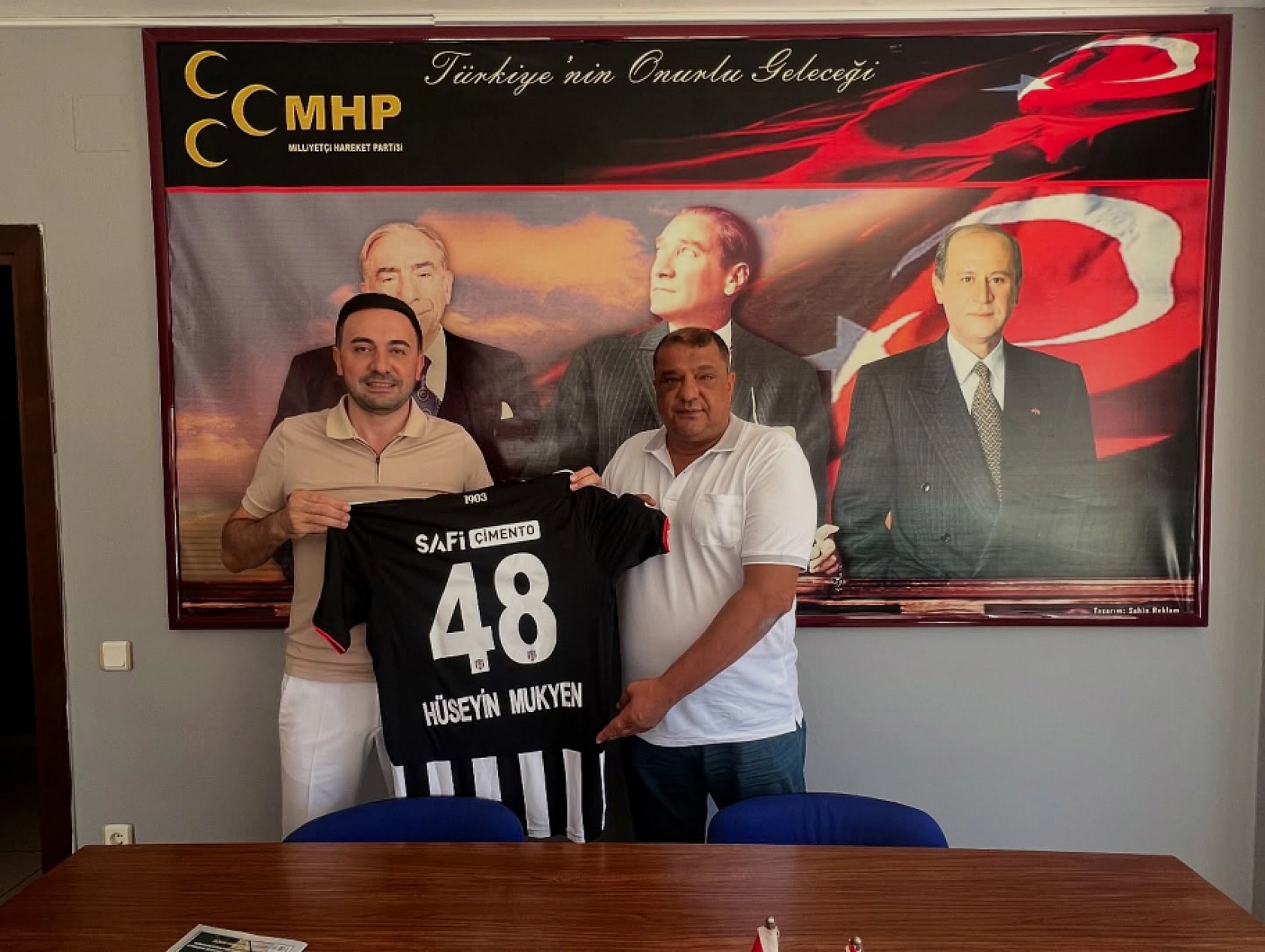 Fethiye Beşiktaş Taraftarlar Derneği'nden MHP Fethiye İlçe Teşkilatı'na Ziyaret