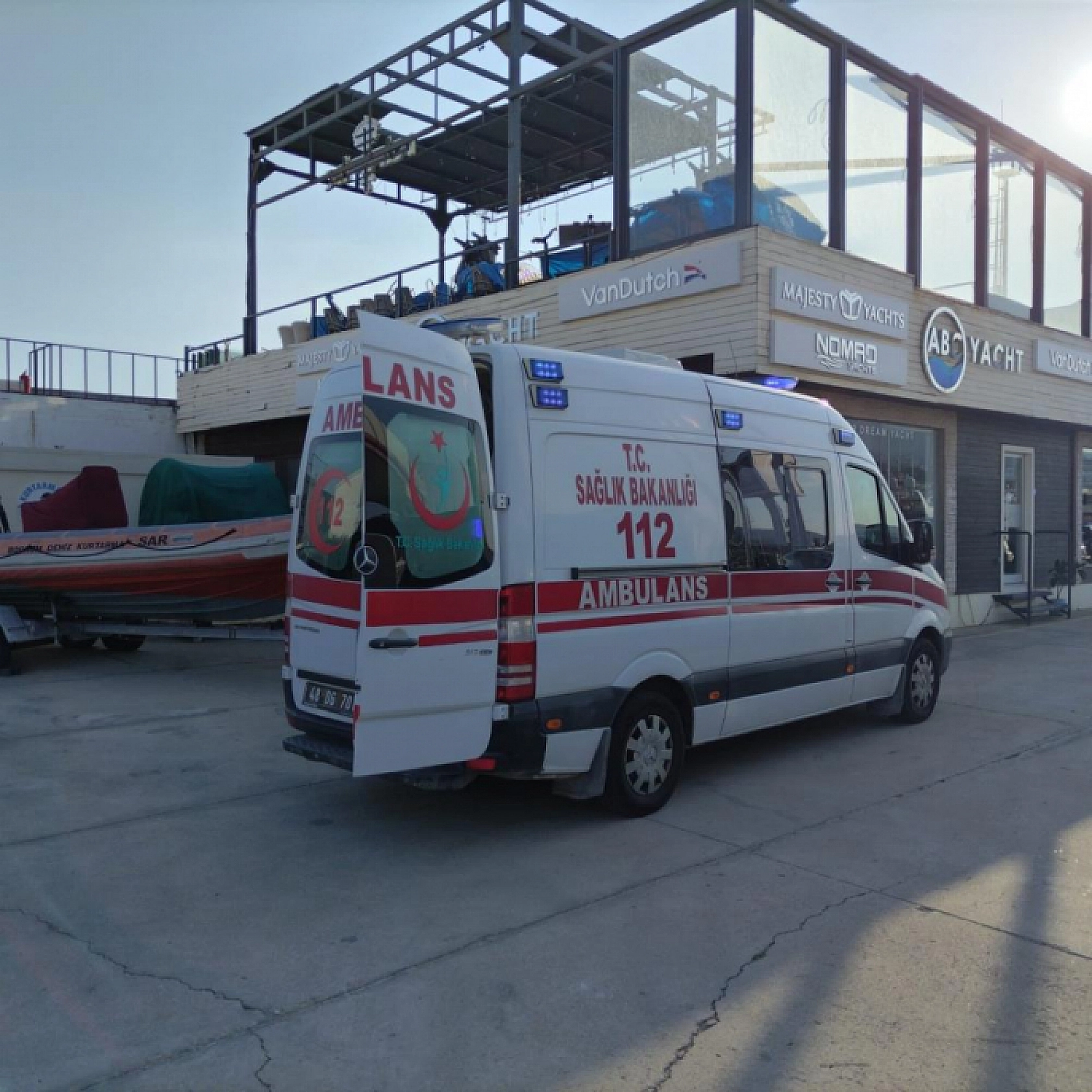 Bodrum'da yürüyüş yapan Alman Turist kayalıklardan düşerek yaralandı