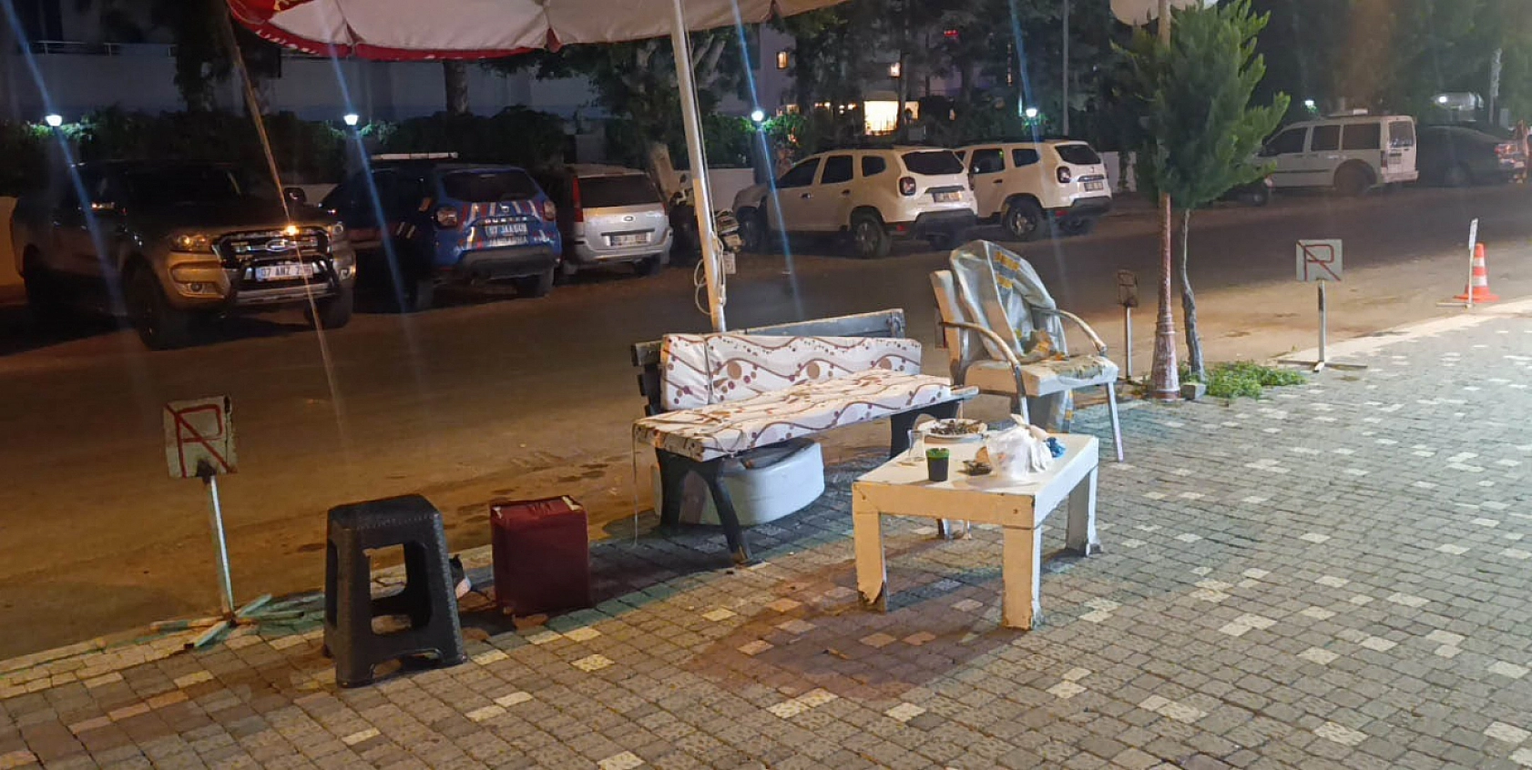 İşyerine silahlı saldırı: 1'i turist 3 yaralı