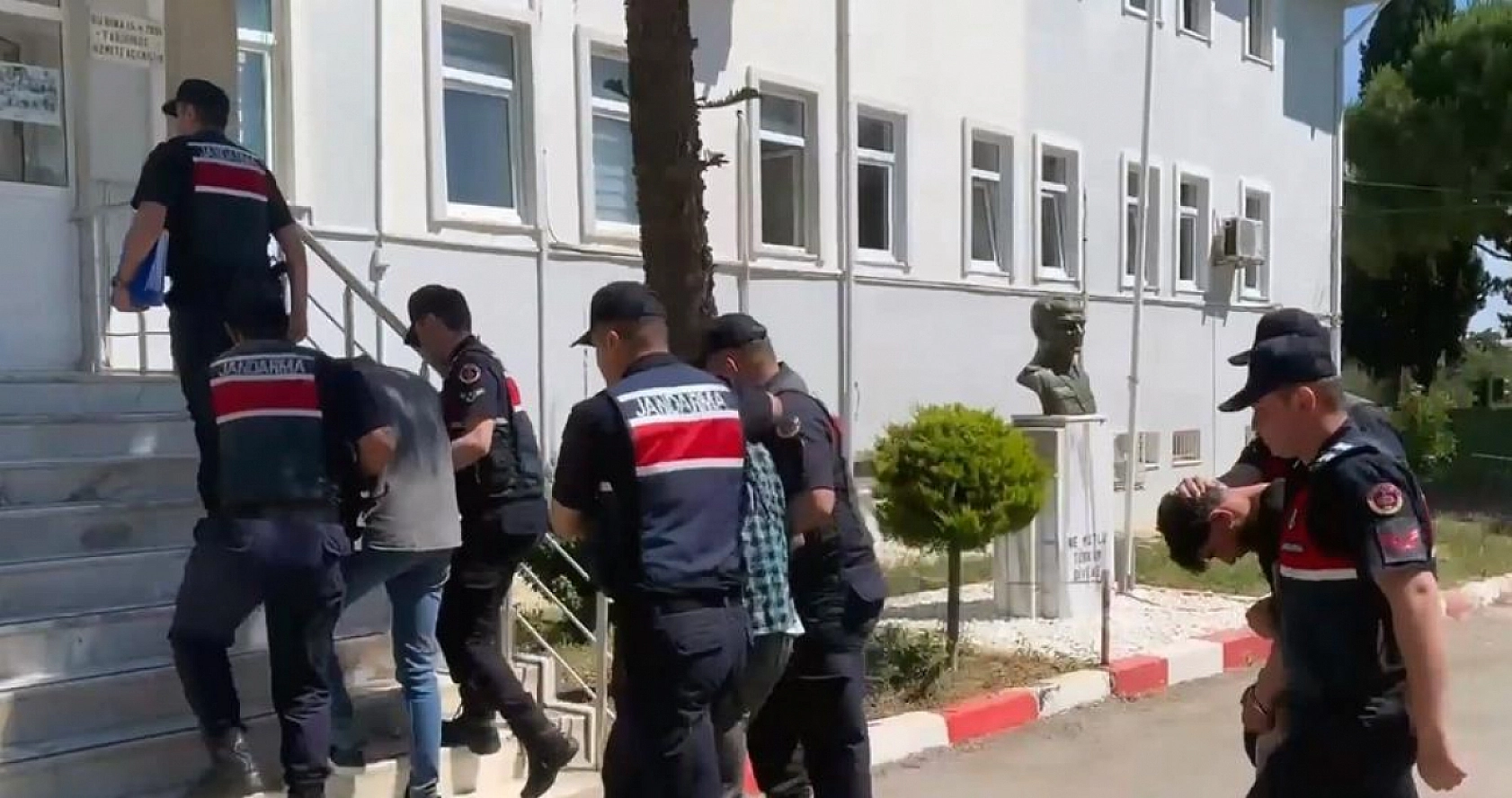 Muğla'da torbacı operasyonunda 43 tutuklama