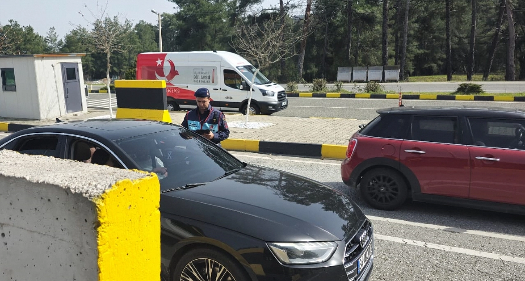 Güney Ege'de yasa dışı geçişlere sıkı takip