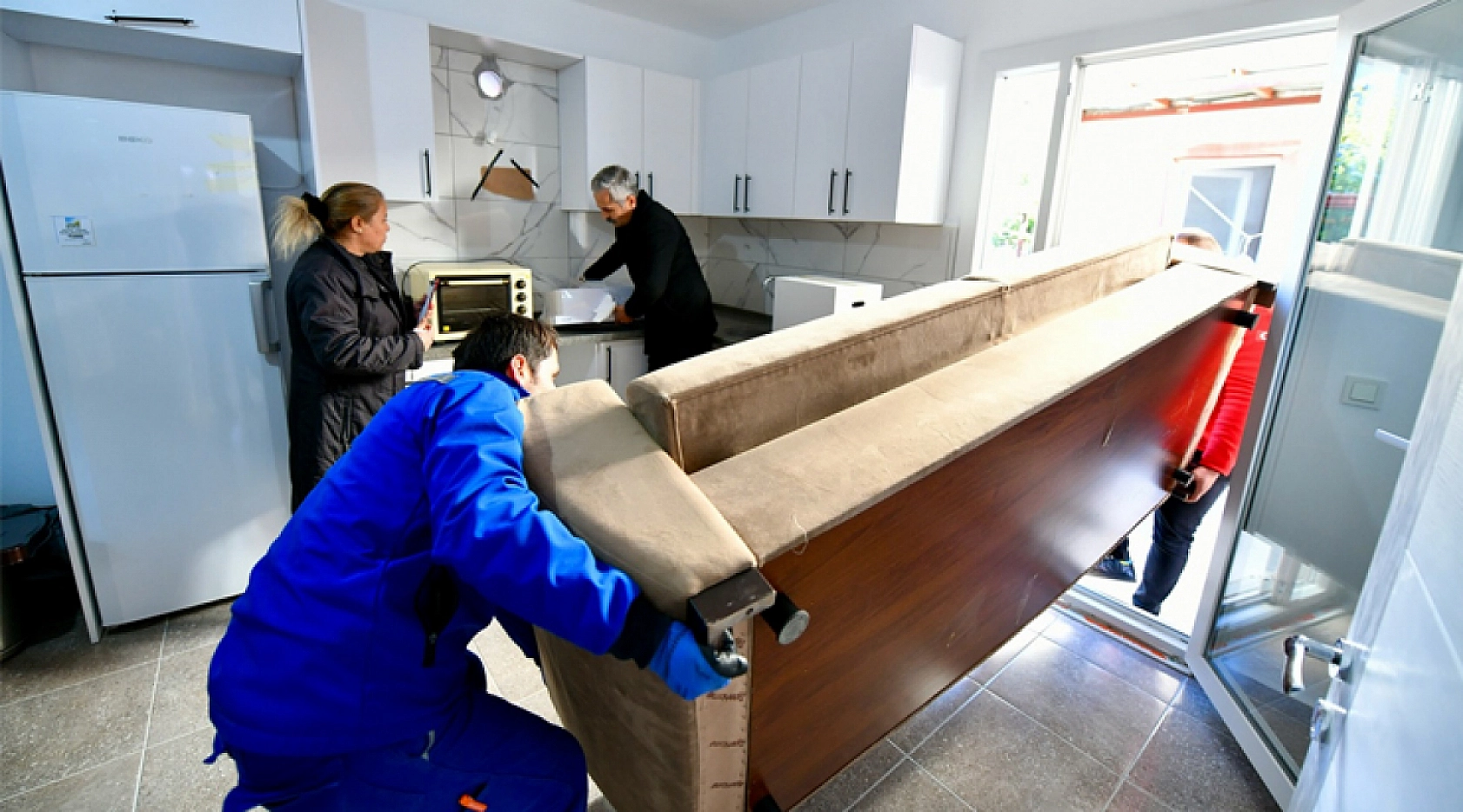 Fethiye Belediyesi Yardıma Muhtaç Ailelerin Yanında