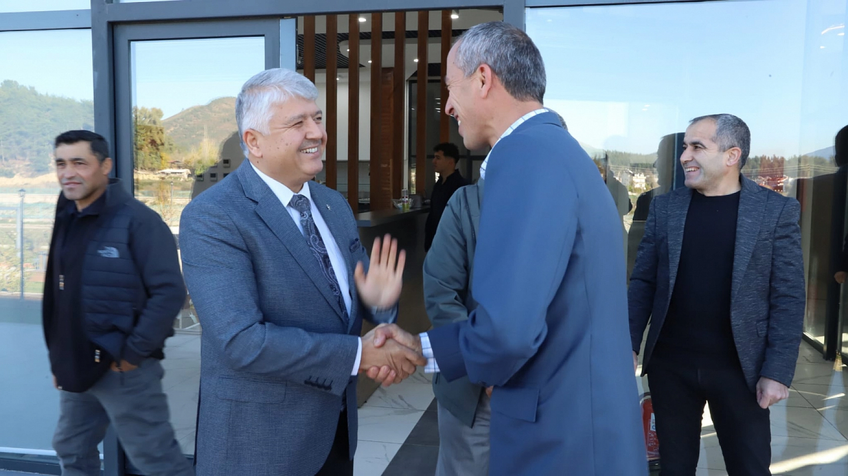 AK Parti Seydikemer İlçe Başkanlığı'ndan Mahalle Başkanları ile Kahvaltı Programı