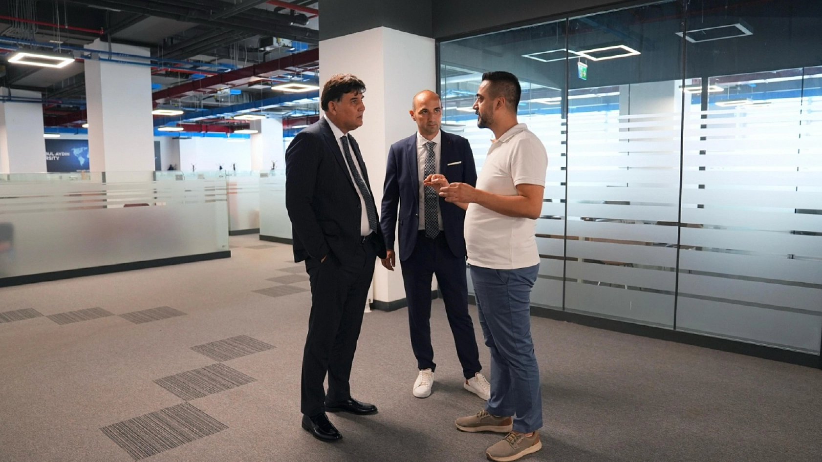 Fethiye Belediye Başkanı Alim Karaca'dan İstanbul Aydın Üniversitesi'ne Ziyaret