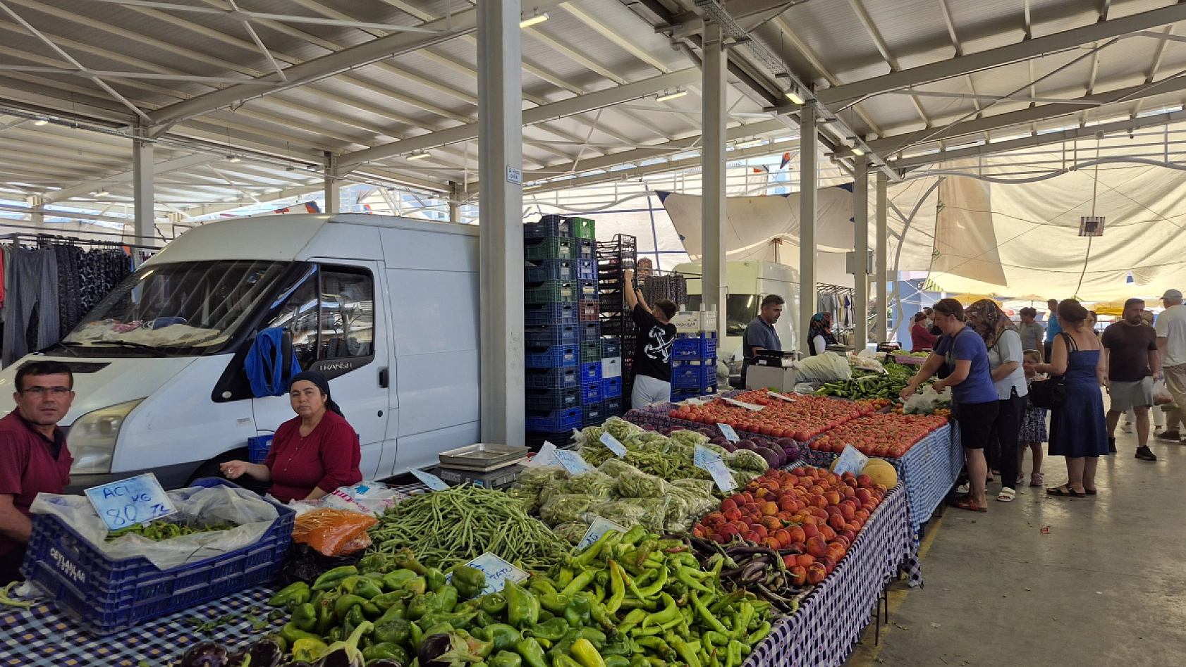 Halil Ayat: 'Pazarcı Esnafının Yanındayız'