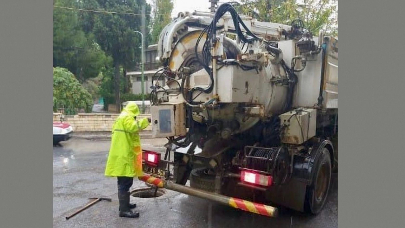 Başkan Aras 'Su Baskınlarını Önleyecek Tedbirlerimizi Alıyoruz'
