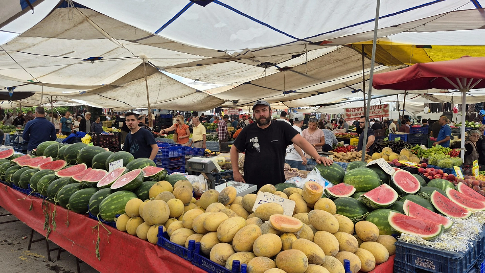 Fethiye'de pazar tezgâhlarında hareketlilik bekleniyor