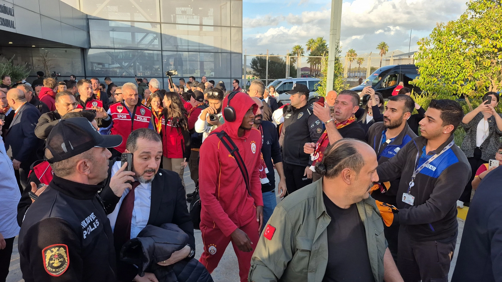 Galatasaray'a Bodrum'da coşkulu karşılama