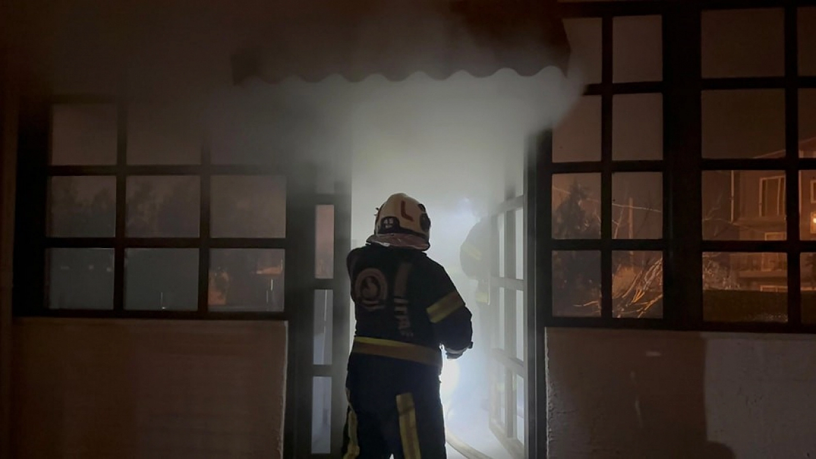 Engelli Bakım Merkezinde korkutan yangın! Mahsur kalanlar son anda kurtarıldı