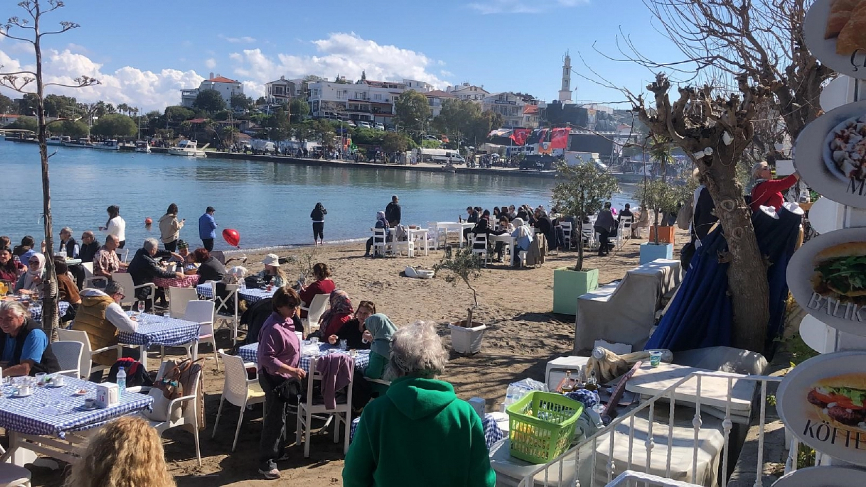 Datça'da festival yoğunluğu sahillere taştı
