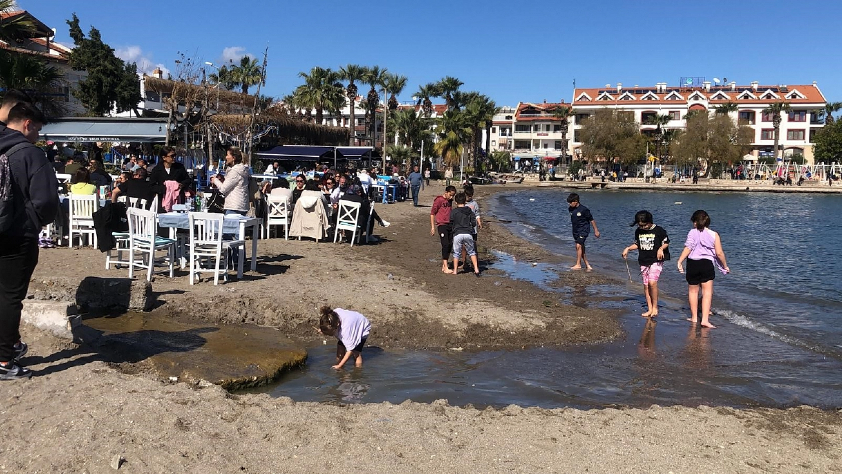 Datça'da festival yoğunluğu sahillere taştı