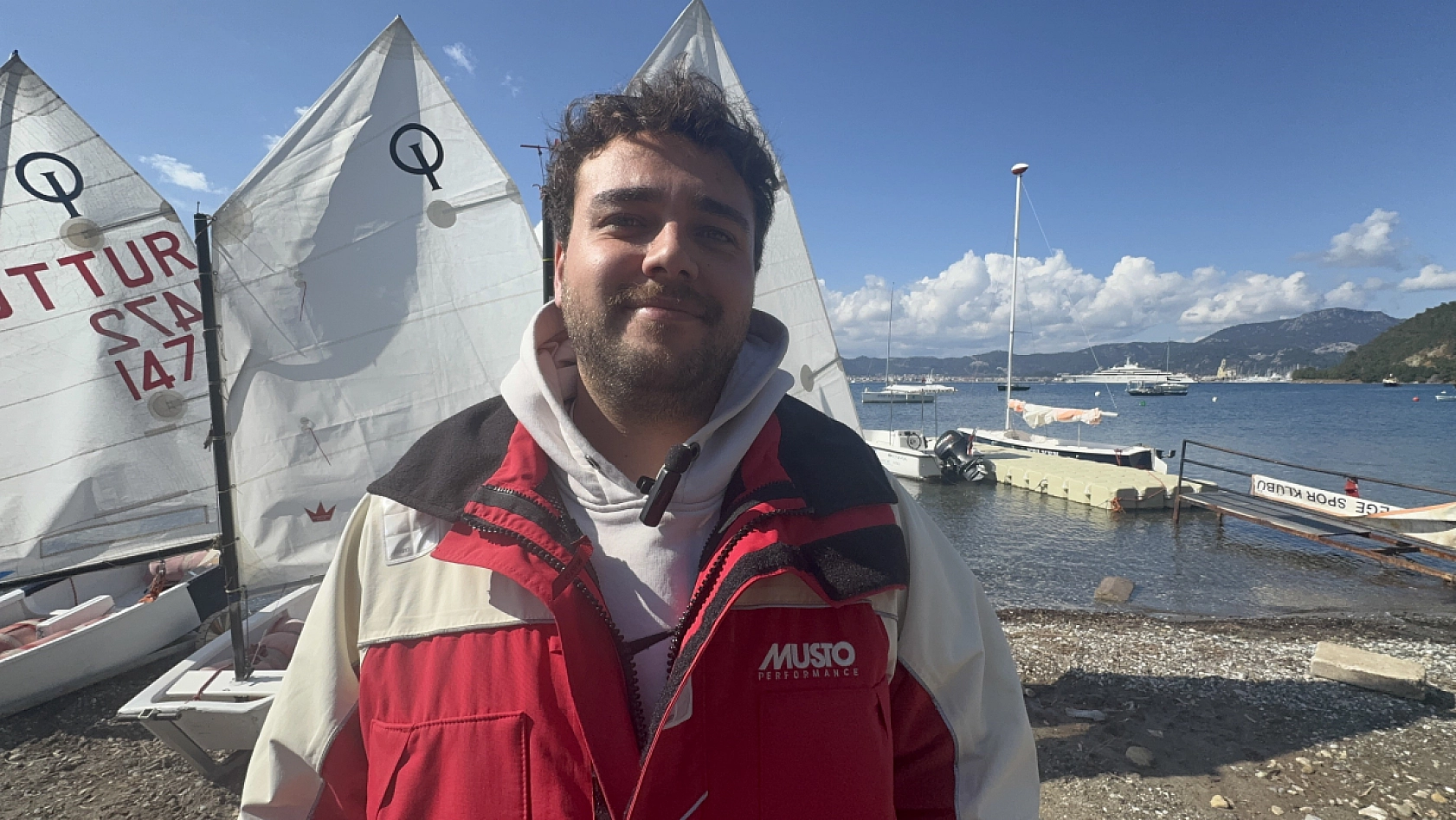 Marmaris'in minik yelkencileri Türkiye şampiyonasına hazırlanıyor