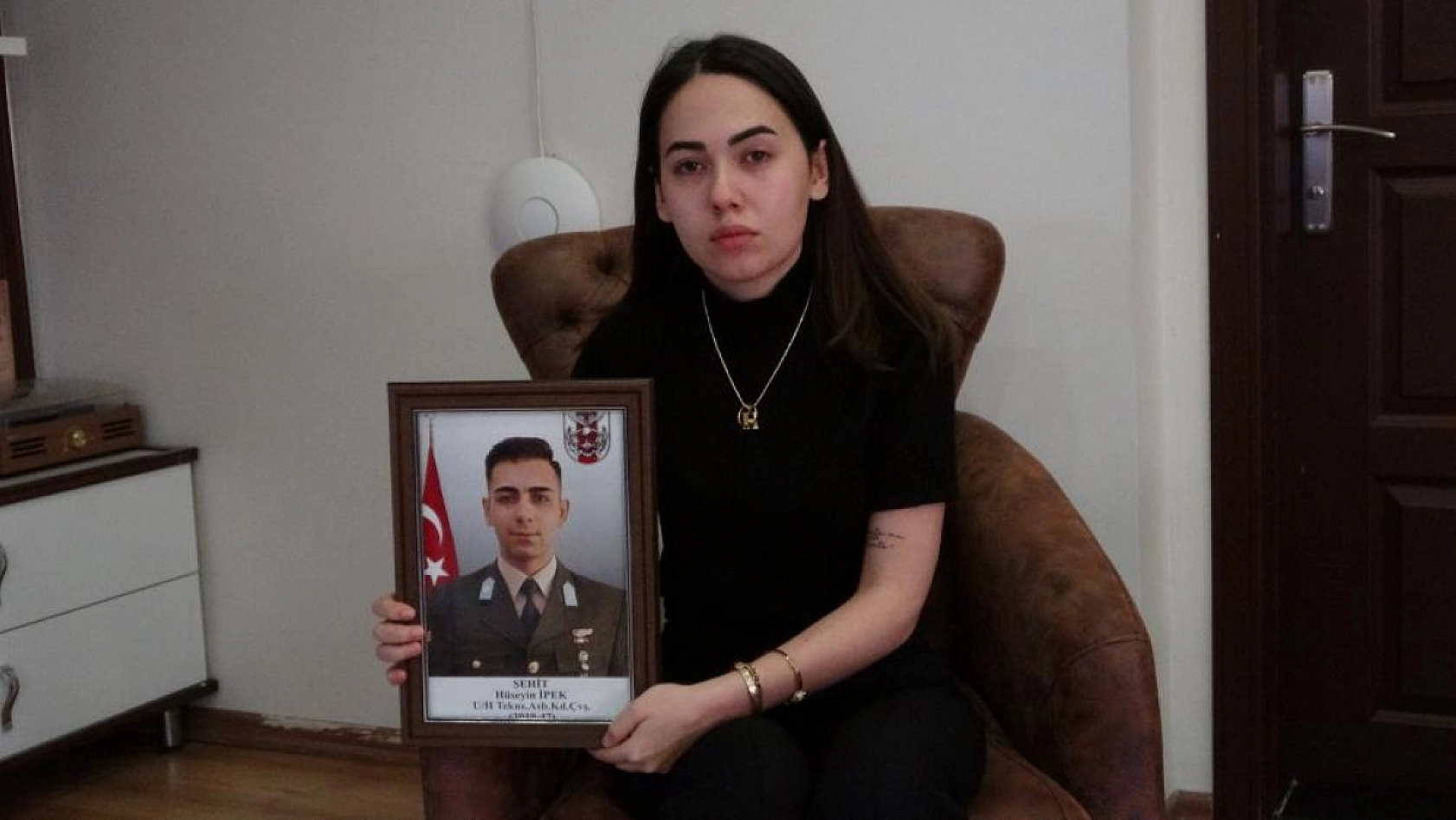 Helikopter kazasında şehit olan askerin eşine bıraktığı videolu son mesaj yürekleri dağladı