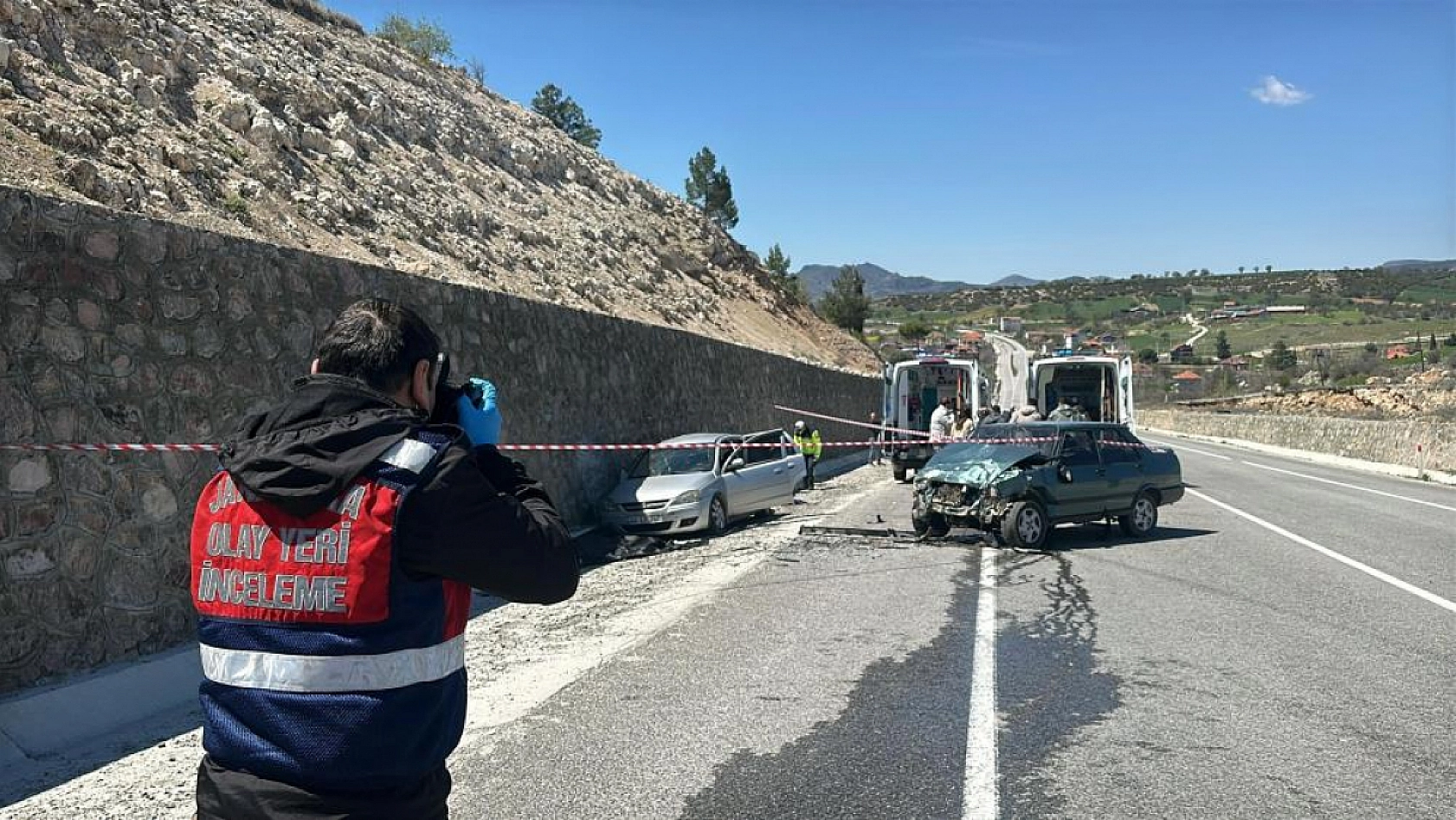 Feci kaza: Karı-koca hayatını kaybetti, 3 kişi yaralandı