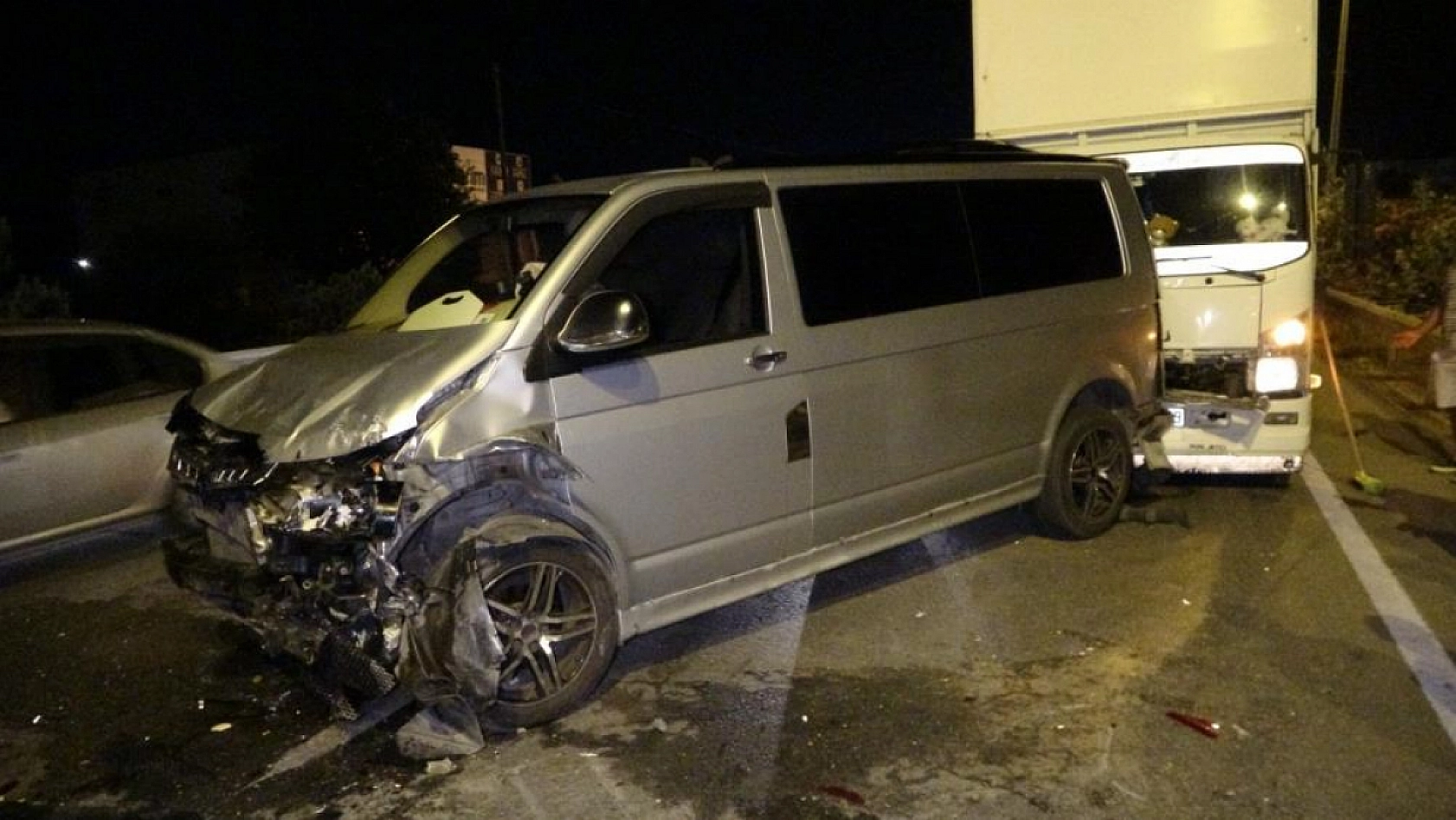 5 araçlı zincirleme kaza: 3 yaralı