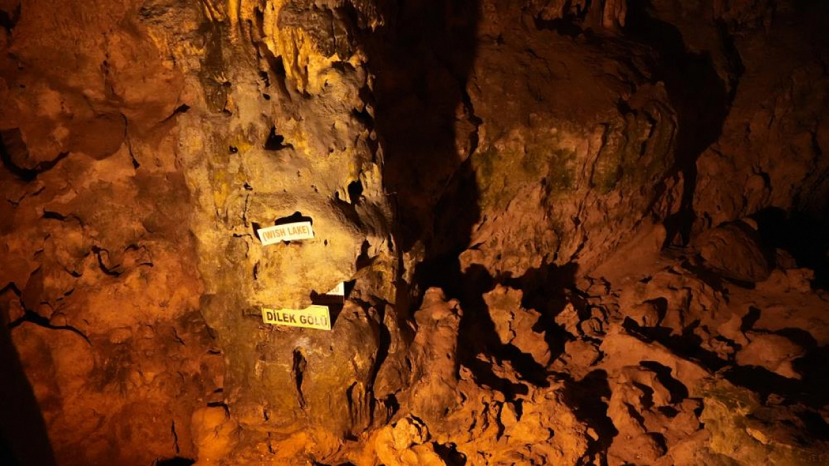 Türkiye'nin ilk turistik mağarası İnsuyu, kuruyan sularıyla fosil haline geldi